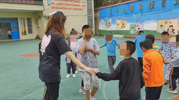 1659103878558982.jpg 21小教4班黄婉蓉1.jpg